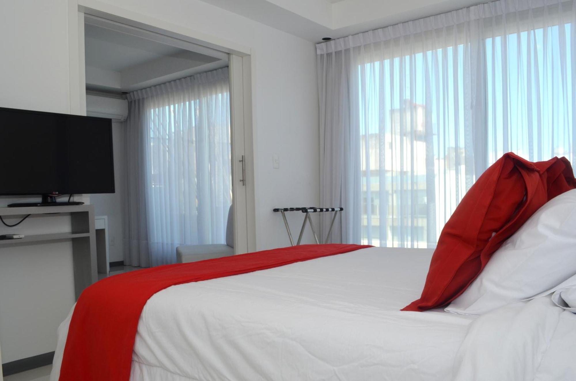 Hotel Gema Luxury Suites Montevideo Ruang foto